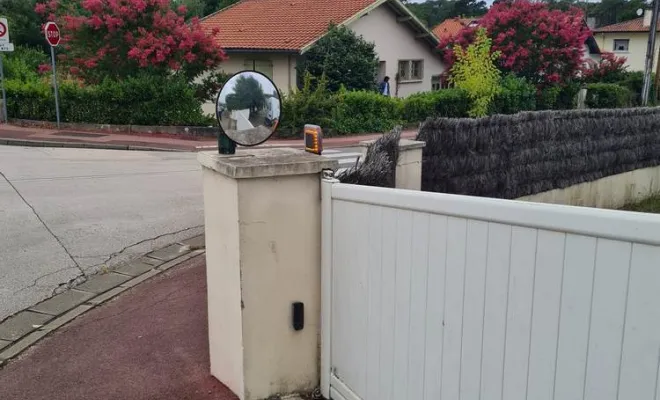 Motorisation d'un portail d'une maison à Hossegor, Dax, MALS Serrurerie Métallerie