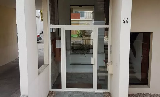 Installation de porte d'entrée de service, Dax, MALS Serrurerie Métallerie
